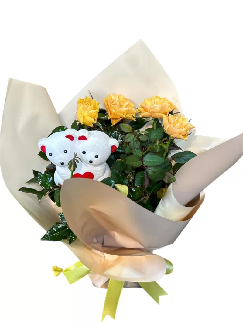 ayıcıklı sarı saksı gülleri